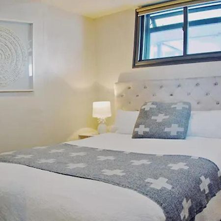 City Fringe Apartment With Sky Tower And City Views Auckland Exterior photo